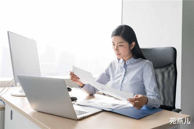 苑燕儿|银行职员：工作3年最想喝水自由、上厕所自由，所以我辞职了