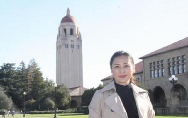 大学|她是最美的211大学校长：如果我不说，你能猜出她的年龄吗