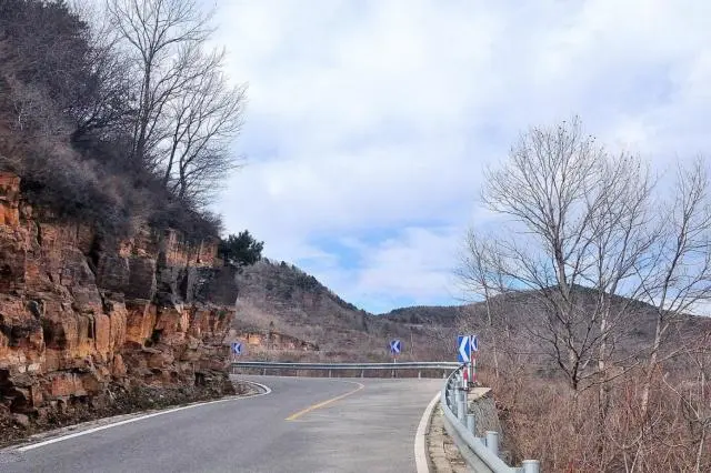 [自驾]五一小假期，自驾之旅，京郊16条醉美的公路，总有一款适合您！