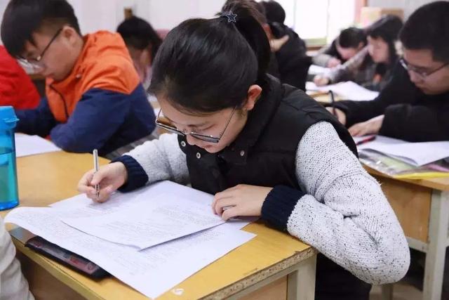 #招生#可怕！今年将有600万考生落榜本科！考好大学将越来越难！