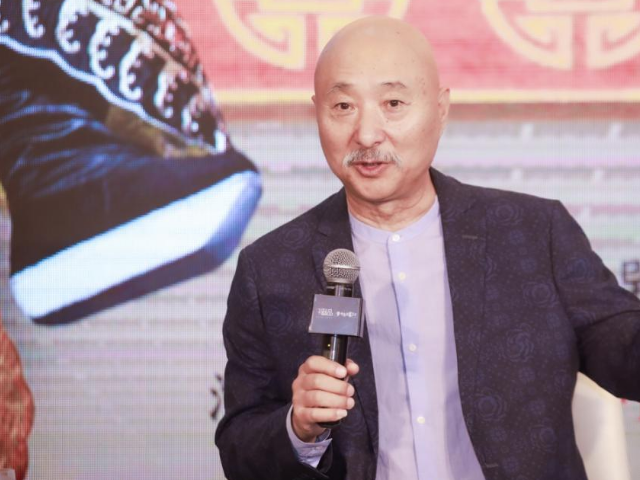 『陈佩斯』回顾陈佩斯对《中国好声音》的评价，讽刺很到位：假就对了！