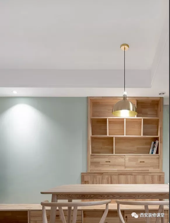 榻榻米|90㎡两室客厅无窗，主卧榻榻米，这操作够胆