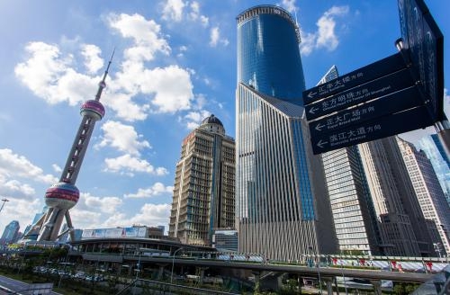 |美国首富拥有12968亿,印度首富拥有5151亿,中国首富有多少呢?