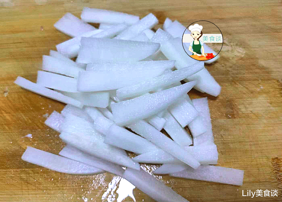 白萝卜|立冬后,白萝卜和它是绝配,焖一焖15分钟就好,应季而食温暖过冬