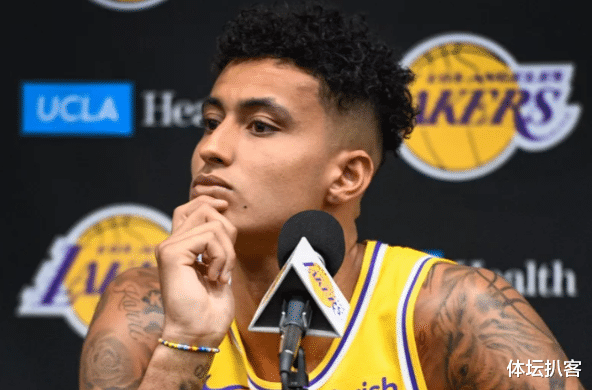 湖人队|2-3！湖人揪出3大罪人！颁奖舞台被撤掉，詹皇表态：G6结束系列赛