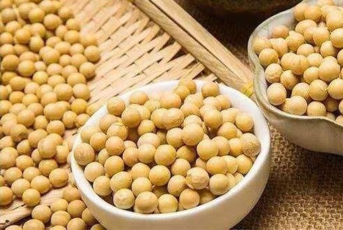 [癌细胞]餐桌上常见的4种食物，竟是癌细胞的“克星”！没事多吃