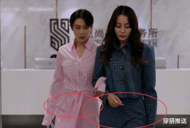 迪丽热巴|迪丽热巴95斤，张馨予102斤，当两人同框后，差距全在腰上了