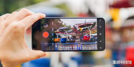 红米手机|力压华为销量登顶,30天出货27万台,这款5G手机厉害了