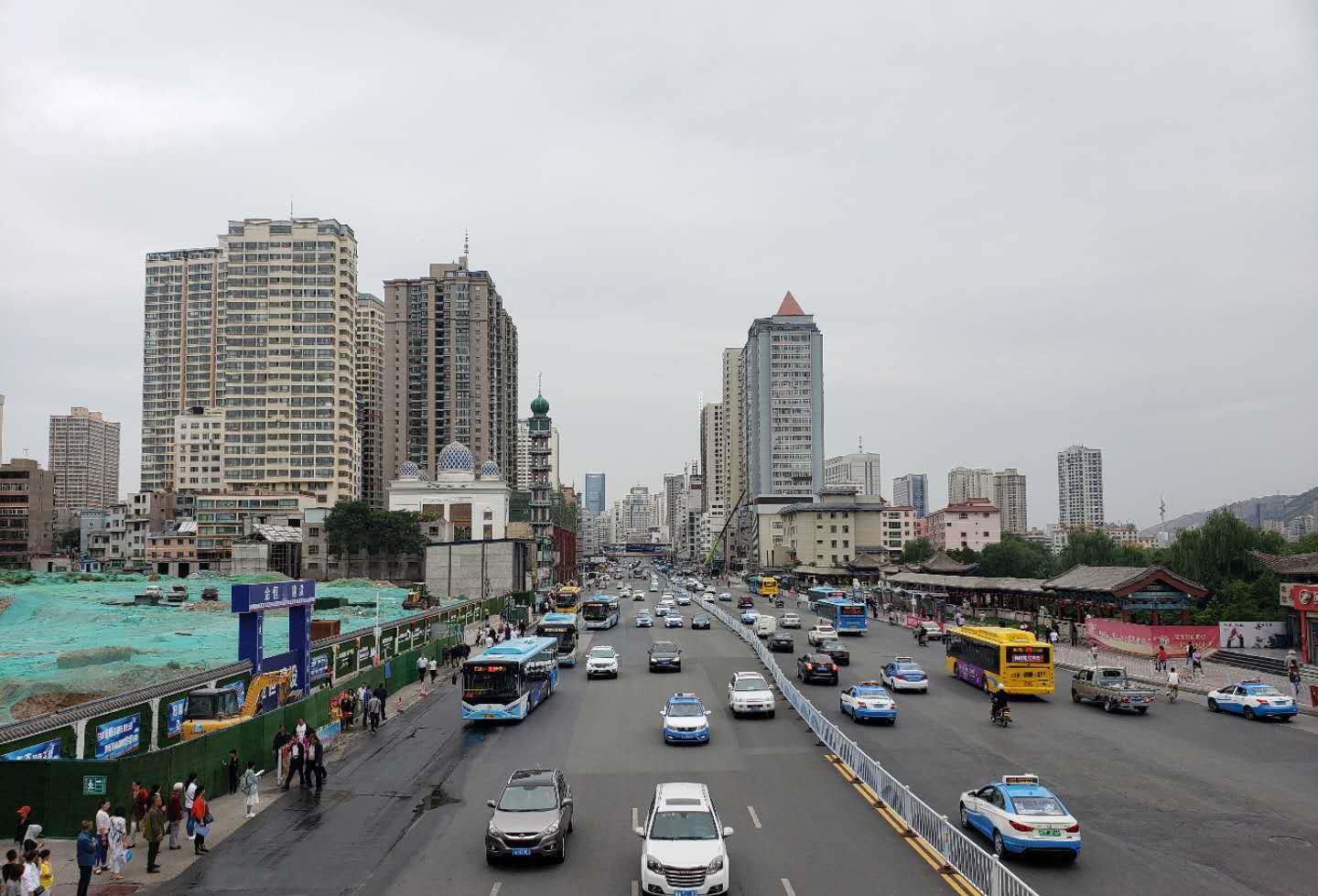 「兰州」誉为西北第二大城市,常常被游客当成中转城市,其实旅游看点不少