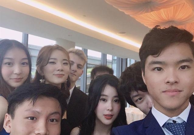 杨子|杨子大女儿哈佛毕业，前妻陶虹罕见露脸，优雅气质不输黄圣依