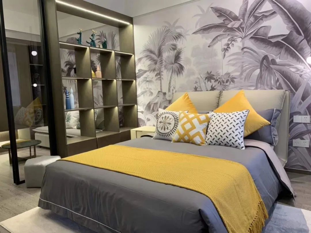 突发线上预约看房！唐镇核心 近轨交 福外学区房 360万起63-92㎡精装现房 | 皇廷御府