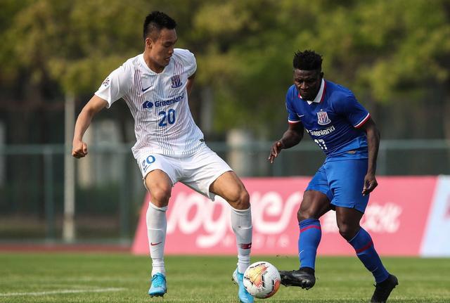 【上海申花】在离队边缘试探?申花韩国国脚变“软脚虾” 门前不积极带球还丢