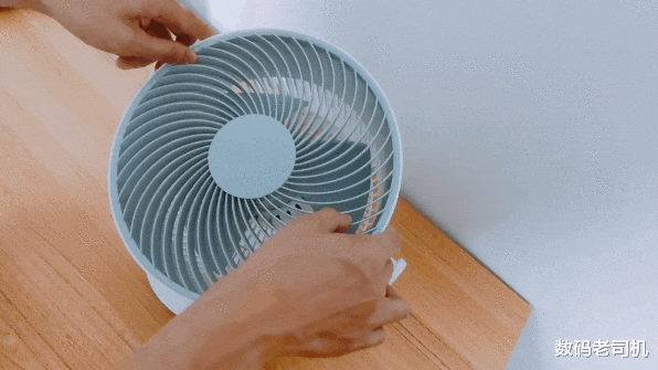 『米家』风扇上飞纸飞机？小米新出的这个玩意儿又火了