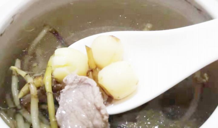 食材|入秋后，遇到此汤要多喝，做法简单，清热化痰，比牛羊汤好喝