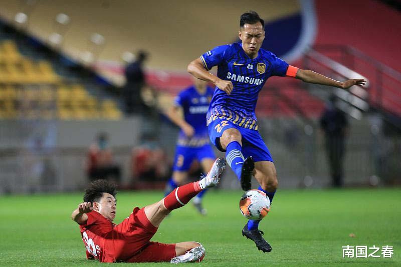 |看呆了!苏宁31岁国脚狂奔30米创造完美一条龙,特谢拉都为其叫好