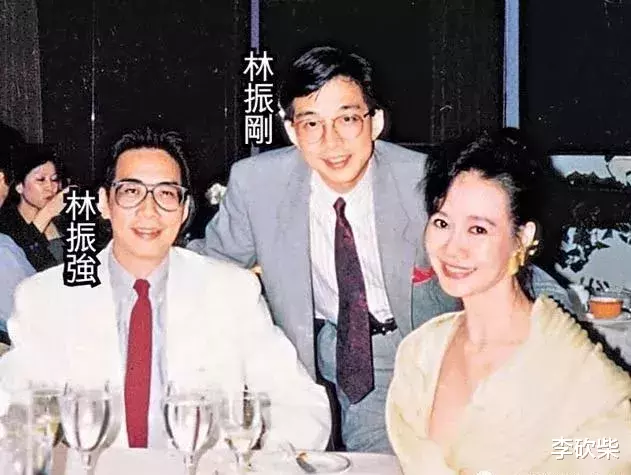 林燕妮|踢走黄霑前妻，百万买皮草，70岁穿露背装，林燕妮为何这么豪