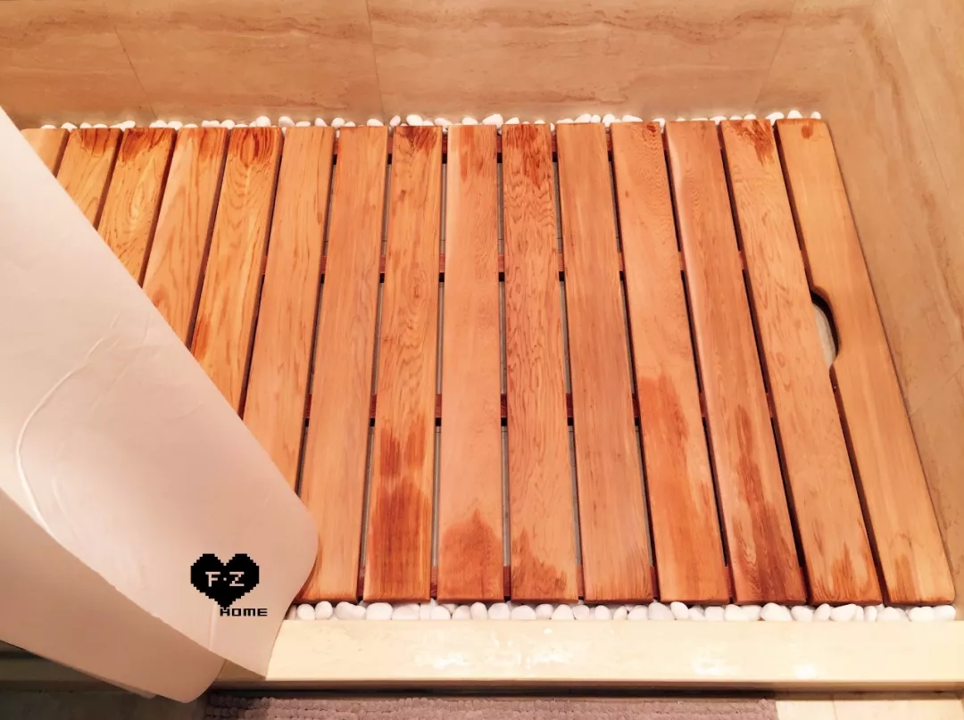 ▲卫生间地漏的五种设计，哪个排水效率高，还好看？