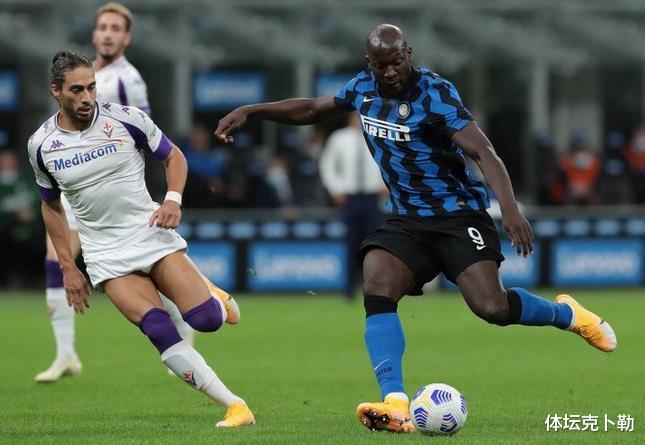 国际米兰|国米新赛季首秀惊险逆转，最强一环却自废武功，桑切斯拯救了孔蒂