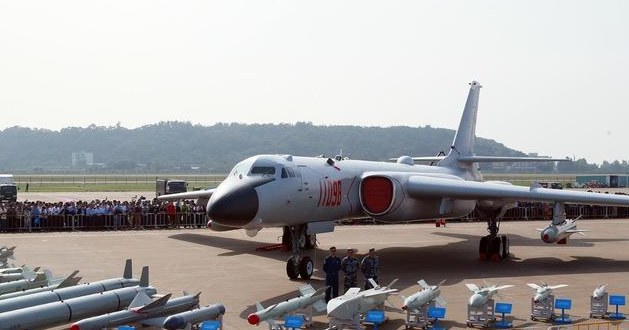 『b-2轰炸机』中国造价最贵的飞机,一架价格上百亿,能买十几个歼20