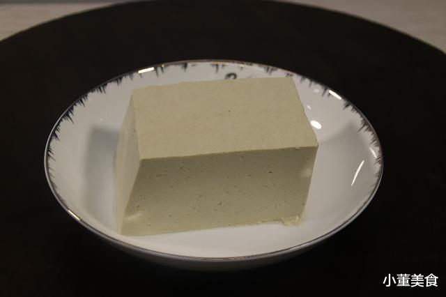 豆腐：原来保存豆腐这么简单，只需一碗水，不用放冰箱也不坏，超实用