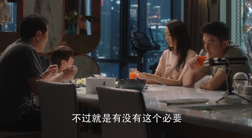 三十而已|三十而已：顾佳混太太圈翻车，开撕李太太虽解气，情商却掉线了