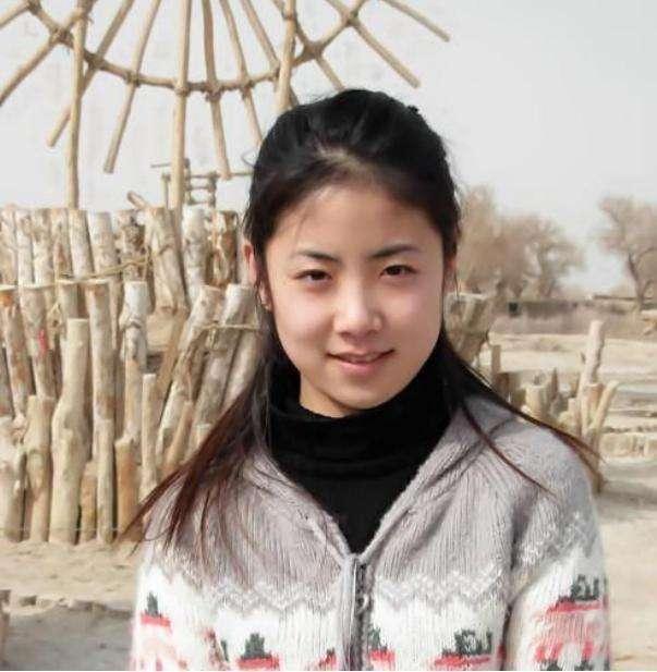 赵本山|因长相出众得到赵本山赏识，拒绝陪酒要求遭封杀，如今成乡村教师