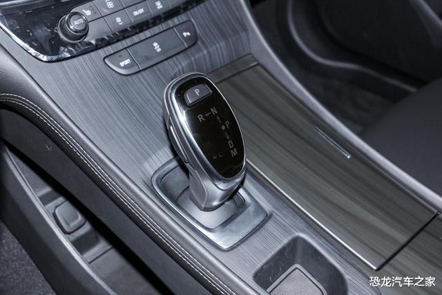 君越|君越低配车型已然跌破20万,但销量依旧不见大幅增长,这是为何呢