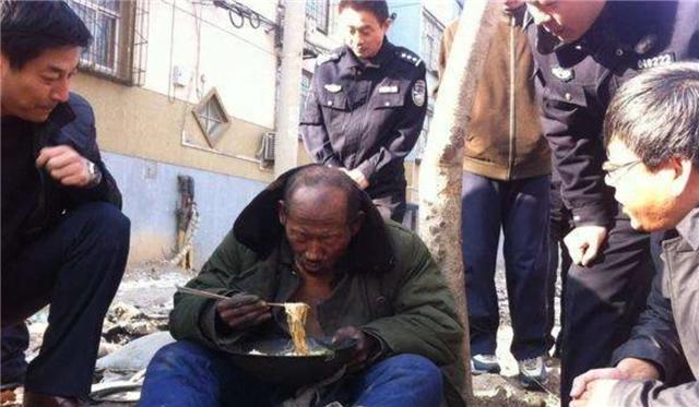 臆说古史|疫情期间，为何街上的乞丐都消失不见了？难道他们都回家了？