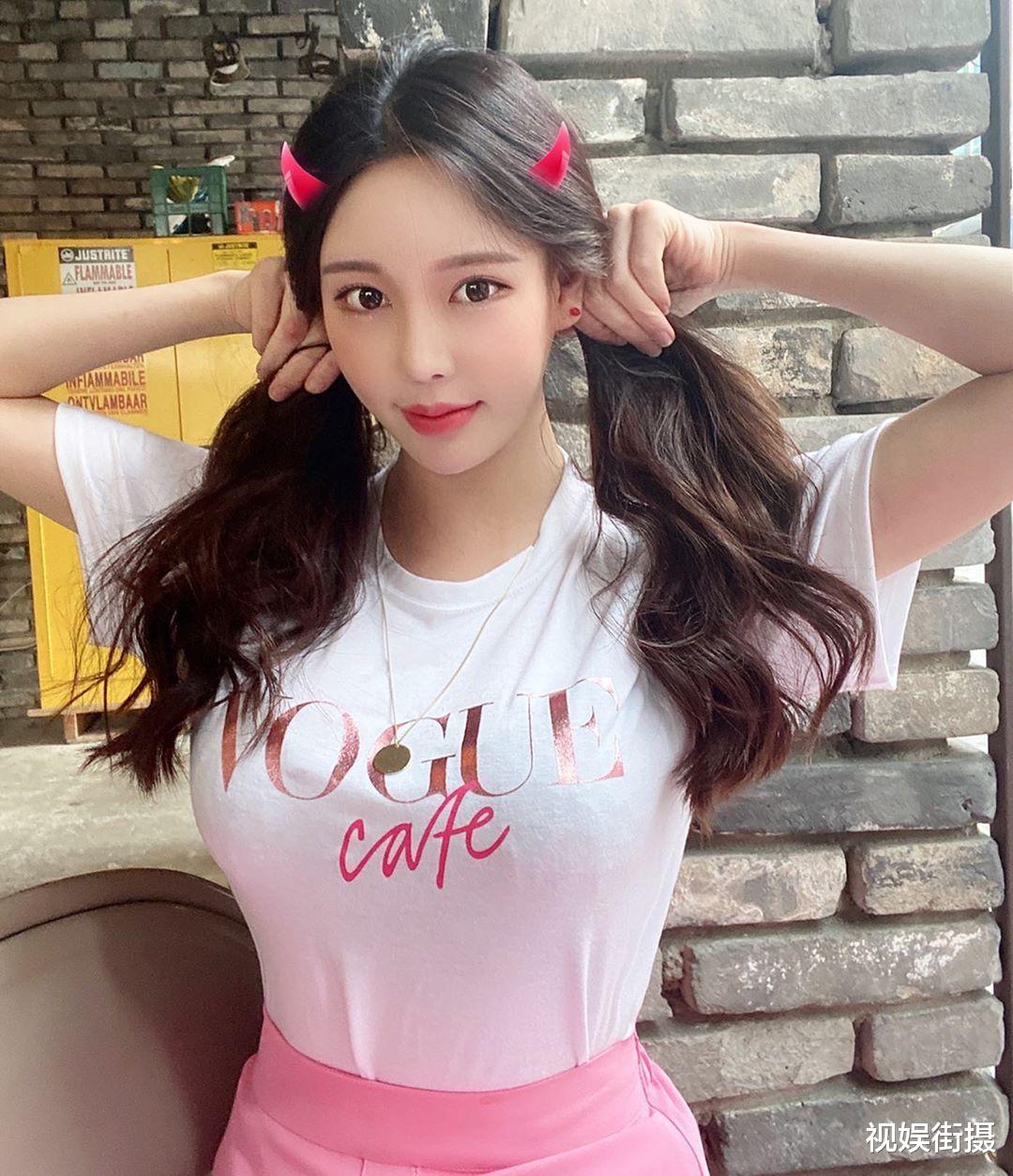 『穿衣搭配』扎“双马尾”的表妹加清新搭配，那个人能抵抗住这种可爱？