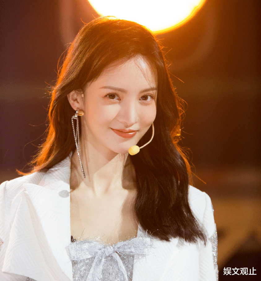 万茜|《浪姐》冲浪榜再度更新,万茜屈居第四,榜首却让人意想不到
