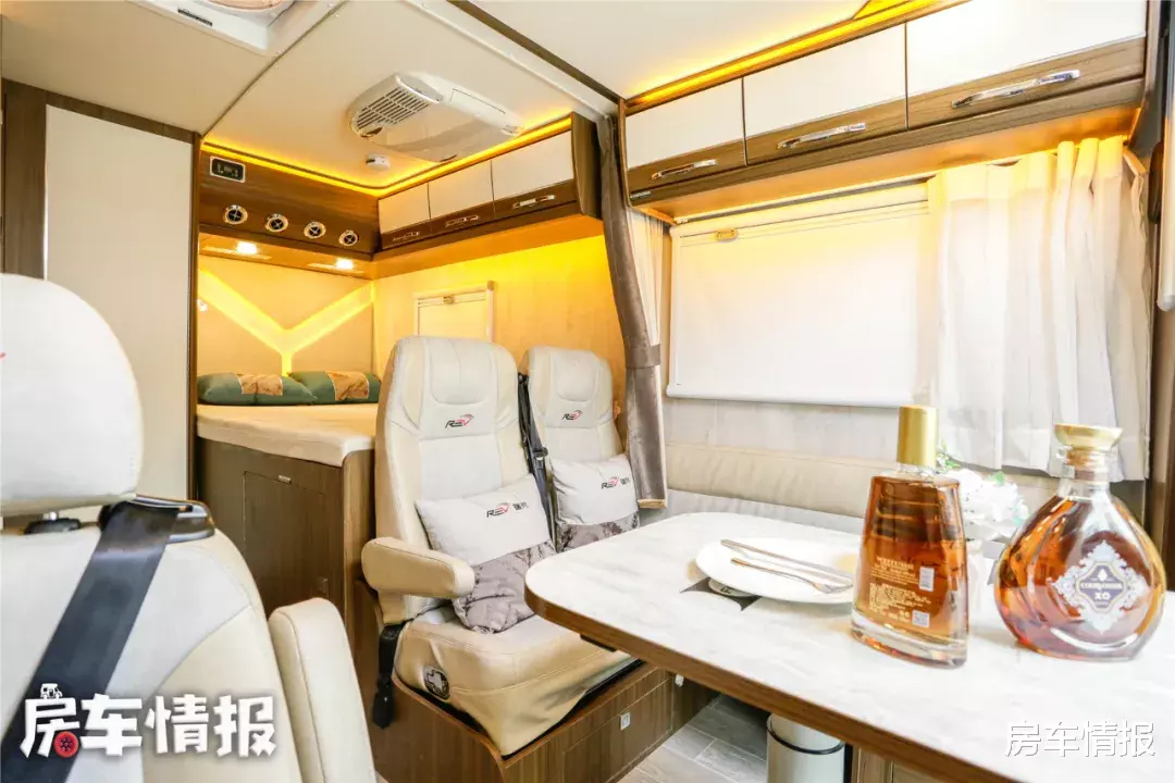 轿车▲瑞弗新款房车上市！车高不到3米拥有多个独有技术，适合一家4口
