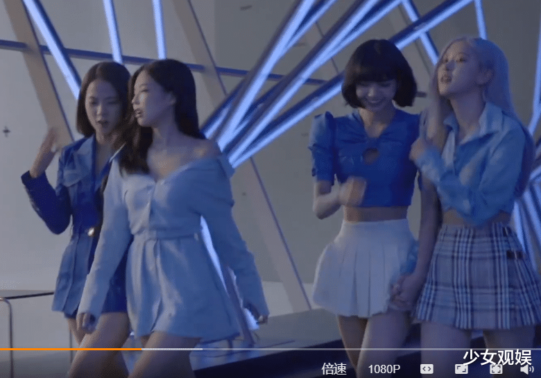 lisa|Lisa新代言花絮被传开，我却在意她的腰部，没眼花吧？