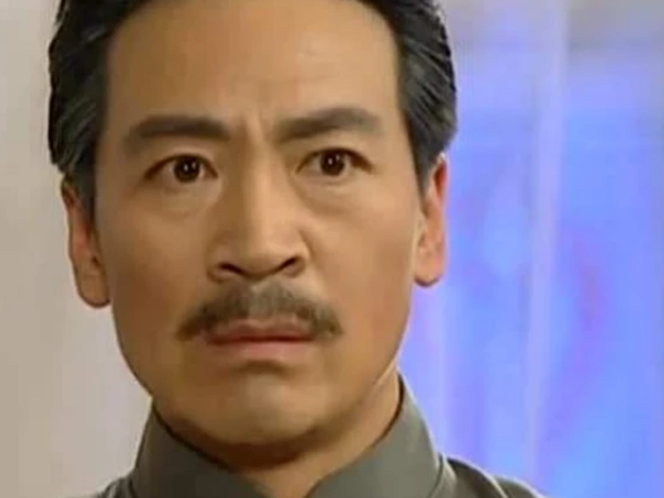 [陆振华]情深深雨蒙蒙：将陆振华12个女儿的名字连在一起，才明白他有多痴情