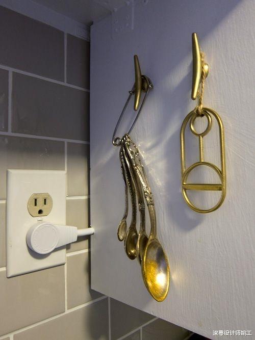 【微波炉】明明灶台不够用，还把烤箱放上面，不如学学我，吊上柜下面很实用