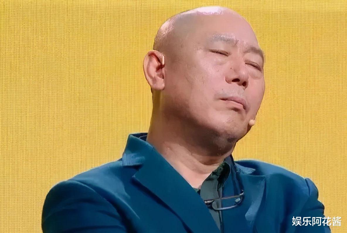 |李成儒北京四合院内景曝光，装修朴实格局不大，古董字画价格上亿