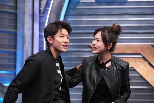 「娱乐圈」就算睡一起都没有“绯闻”的6对明星，最后一对连卓伟都懒得管