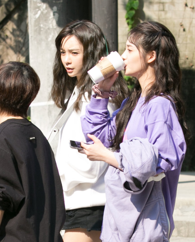 沈梦辰|路人偶遇沈梦辰出工，拍照后不修图发朋友圈，真实状态藏不住了