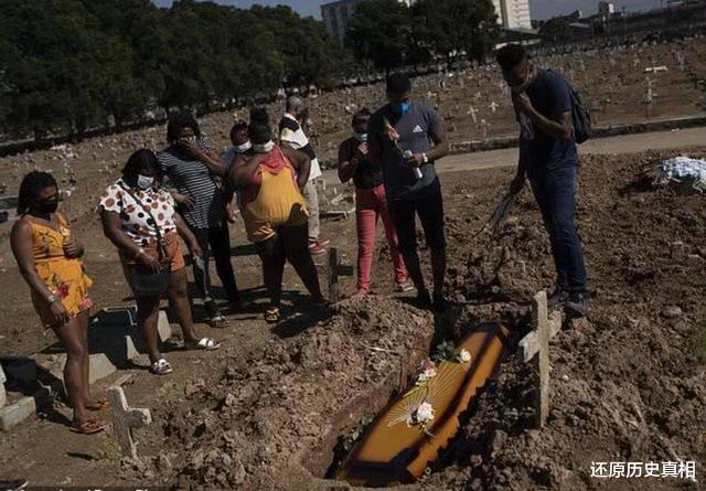 美国■唯一新增确诊超过美国的国家,单日新增近3万例,疫情严重到极点