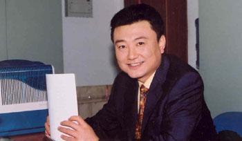 「刘纯燕」从“央视国脸”到人生赢家，“装”了32年的王宁，退休后终于露馅