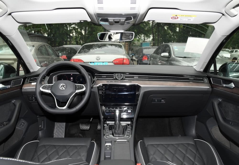 长安汽车■20万级别的中级车，你认为哪款的内饰最好看？