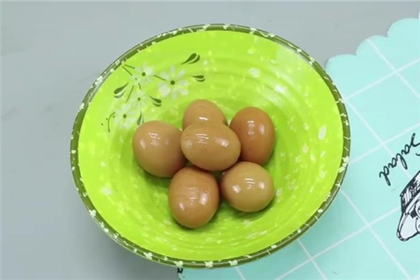 鸡蛋|家里还在吃鸡蛋的注意了，别再当耳旁风，等后悔哭都晚了，记心上