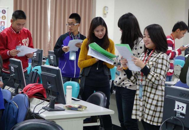 麻省理工学院|高考状元李泰伯，“惨”遭11所名校被拒，如今是顶级医学院一员