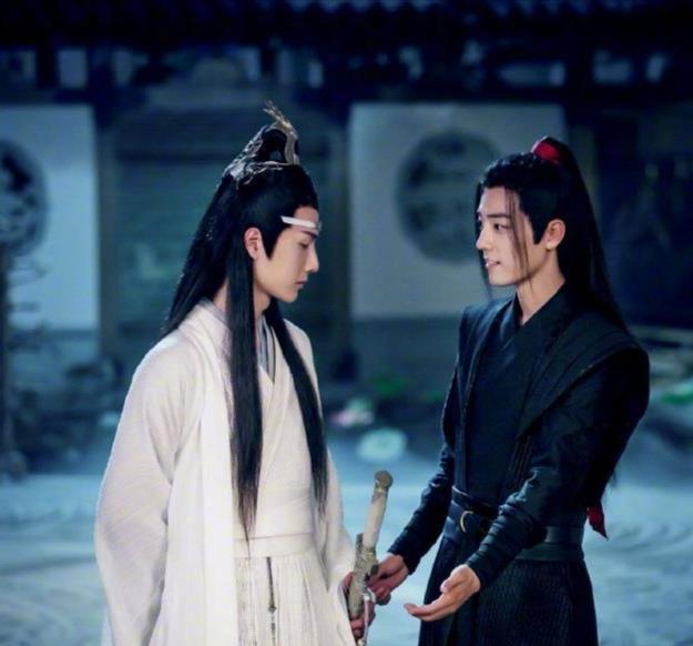 #肖战#肖战晒自拍,“博君一肖”CP粉发现又磕到糖了,真能扯