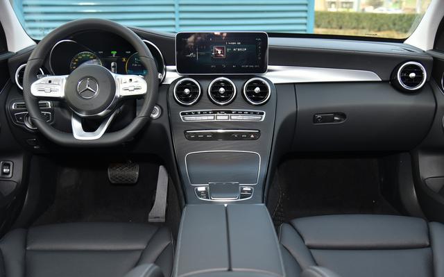 奔驰C级▲价格最贵的奔驰C级,为什么不愁卖?