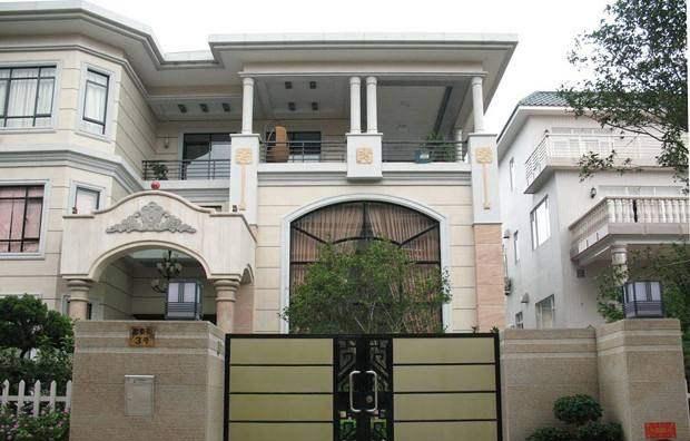 家门口万万不能有这种情况出现, 暗喻赶走财运, 有钱人都知道