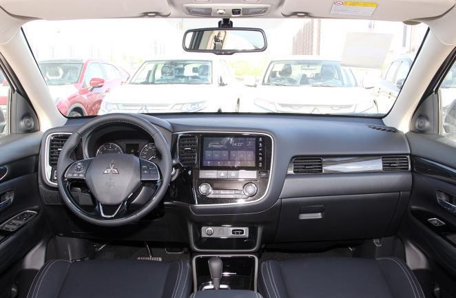 三菱欧蓝德■15万的三菱欧蓝德真的好吗？开了150天后，车主：想说十个字