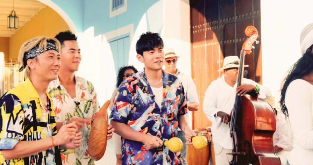 霍思燕@周杰伦出道20年将发黑胶唱片,曲风多变堪称“华语乐坛第一人”