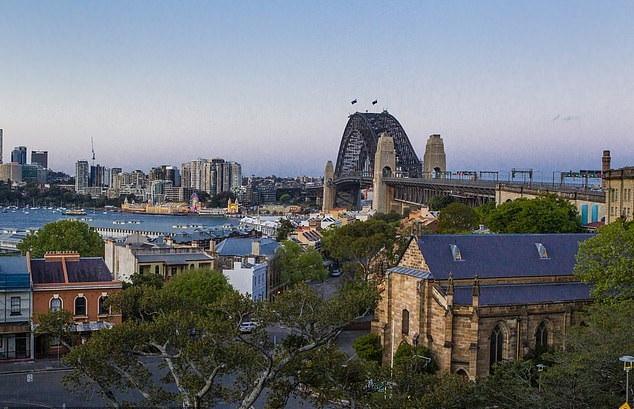 还珠格格：中国暂停进口澳洲牛肉后, 对澳大麦加征关税, 澳农民或损失10亿美元