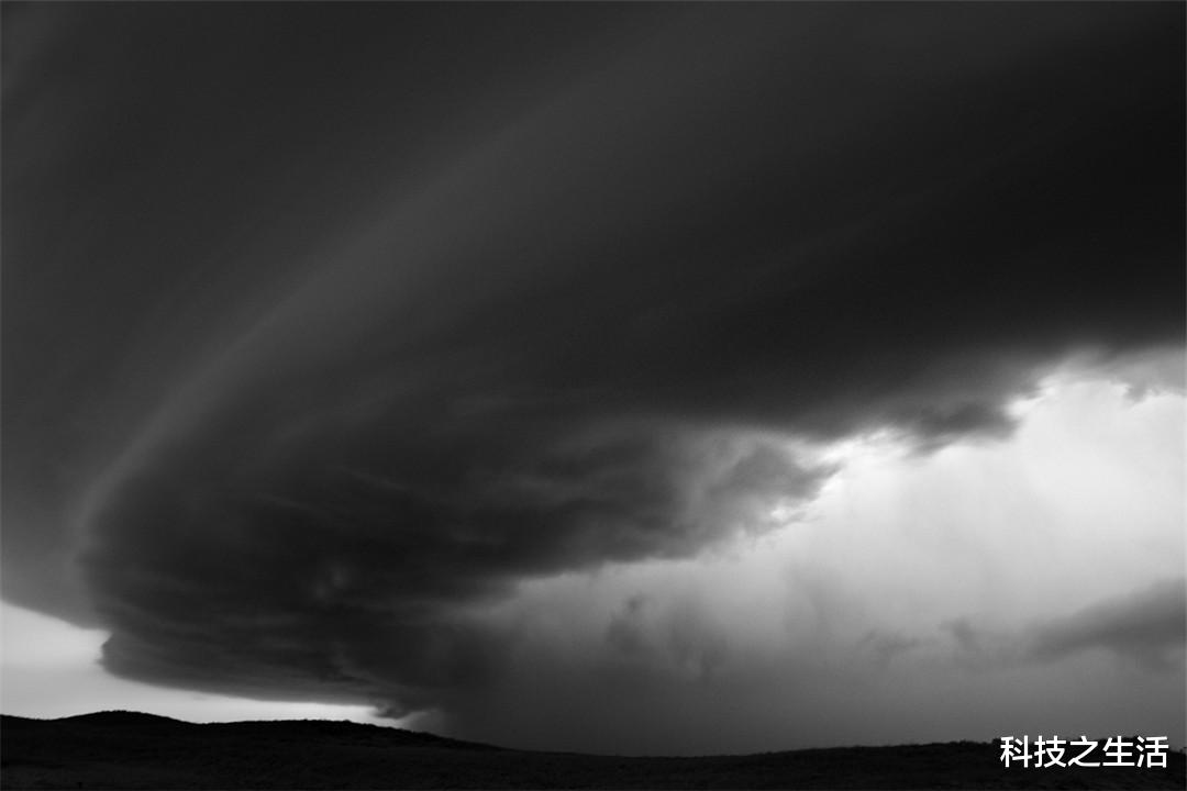 科学家|玛雅预言生效了？巴西上空出现怪异现象，天空好似要掉下来！
