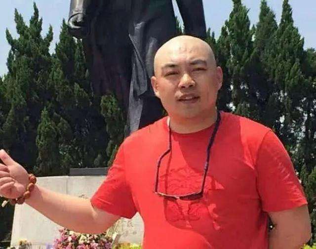 豪车|赵本山徒弟网上炫豪车，悬挂豹子车牌，没想最后翻了车